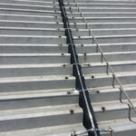 非住宅施設の雨樋に落ち葉よけシートを施工しました！